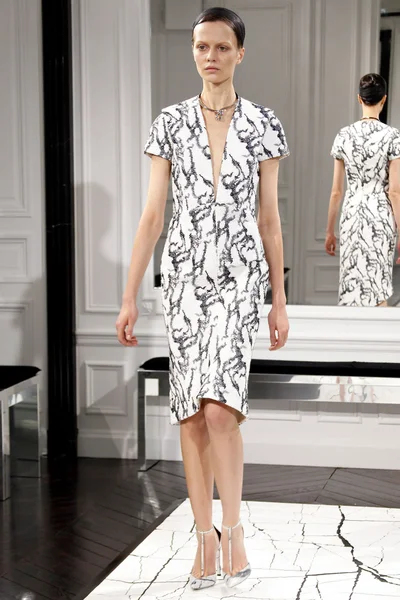 Look 23